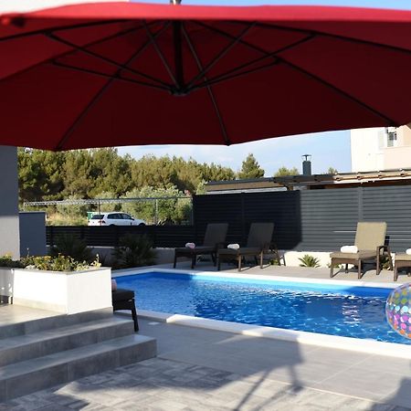 B1Villa 스리마 외부 사진