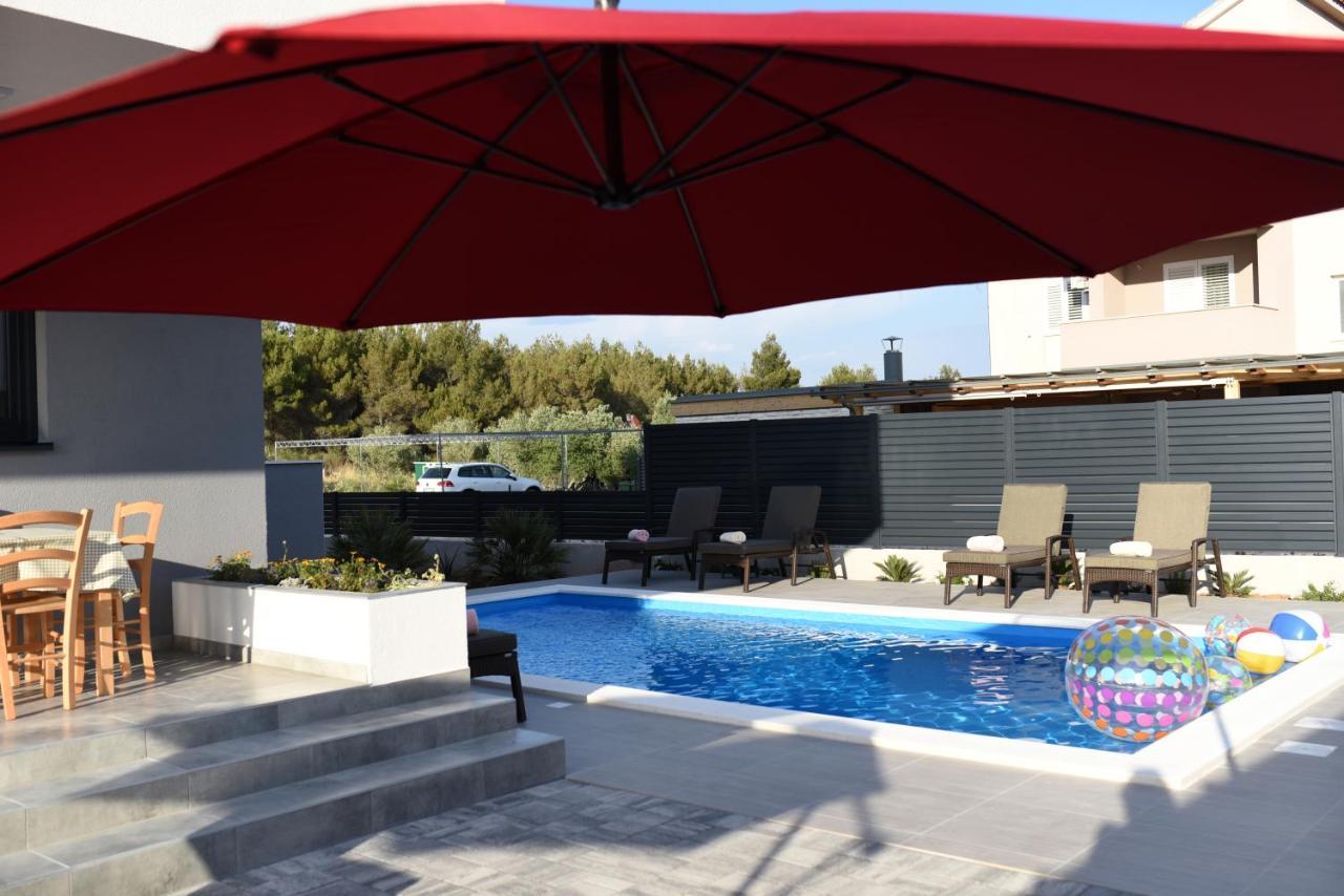B1Villa 스리마 외부 사진